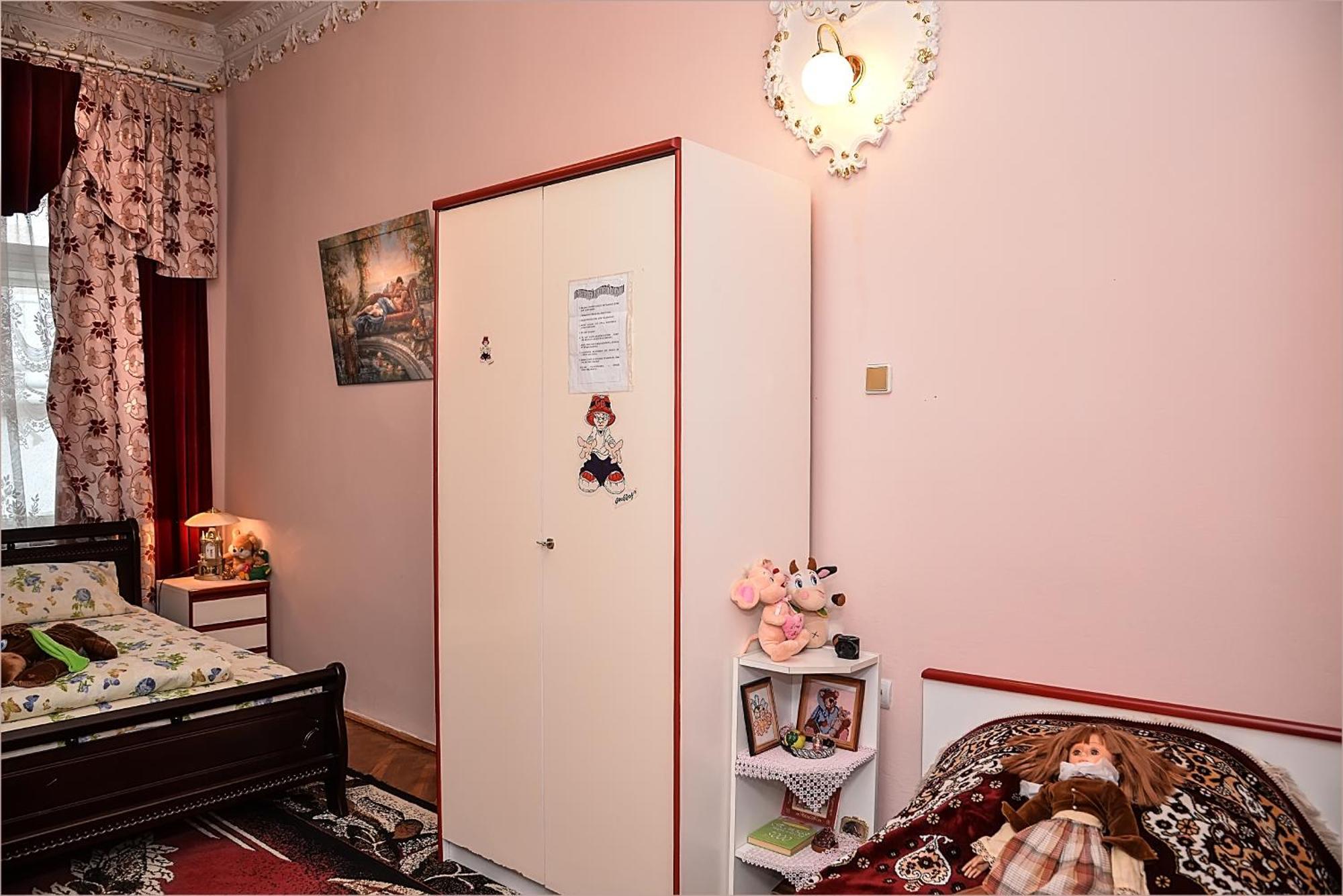 Vip-Apartments Angel Palas 체르니우치 외부 사진