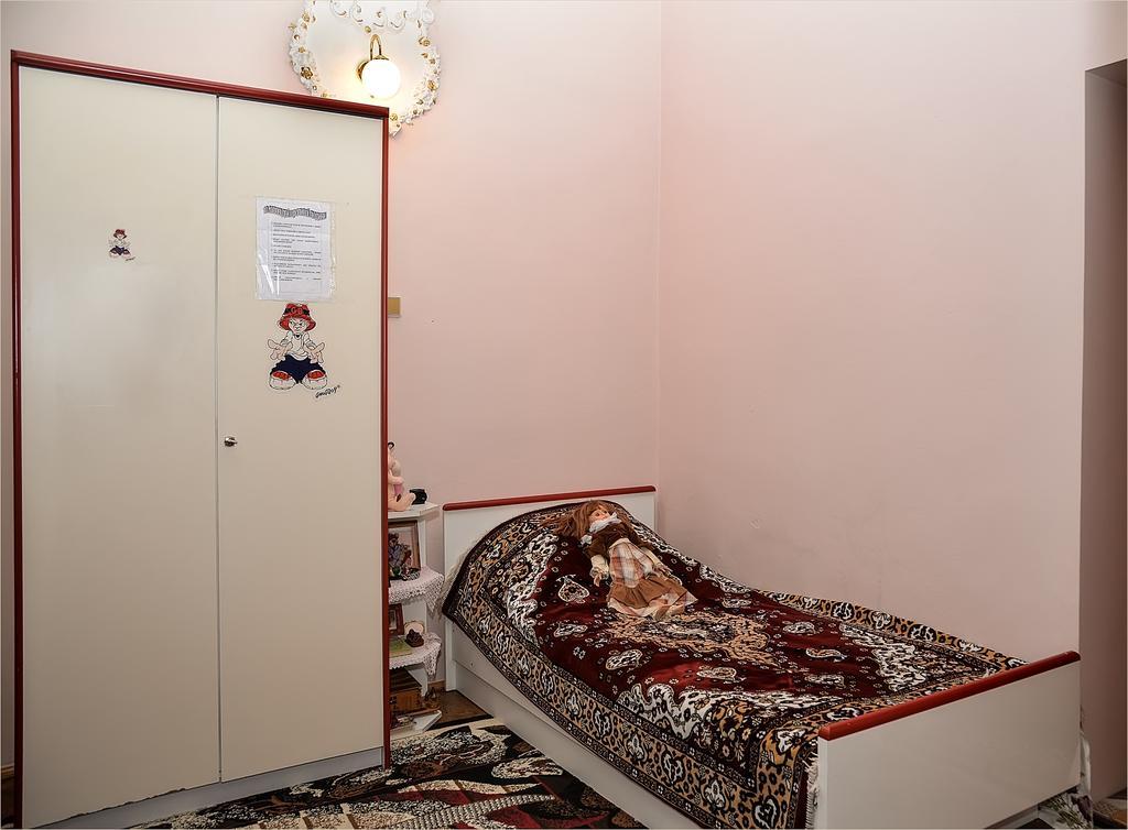Vip-Apartments Angel Palas 체르니우치 외부 사진